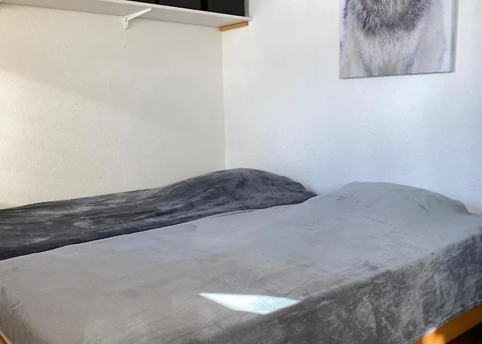 - Inout - 6 Beds Flat Arc-304